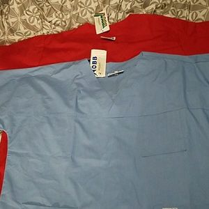 Lot of 2 NWT Mobb scrub tops Med (run big)